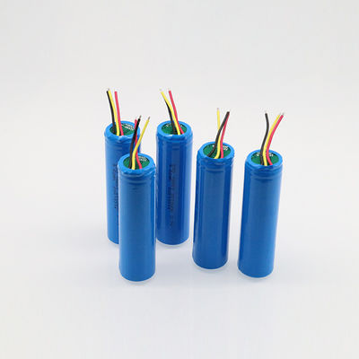 batterie au lithium rechargeable de 50a 2600mah 3,7 V 18650 pour l'herbe sèche de vaporisateur