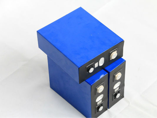 Cycle profond de batterie du lithium LiFePO4 de MSDS 3.2V 202Ah pour le paquet à énergie solaire